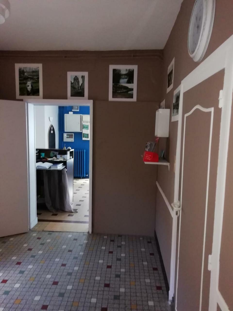 Les Chambres De La Gare นอยเยส์-ซัวร์-แช ภายนอก รูปภาพ